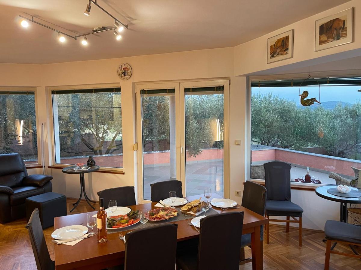 Holiday home Kuca Za Odmor Alfis - Jezera